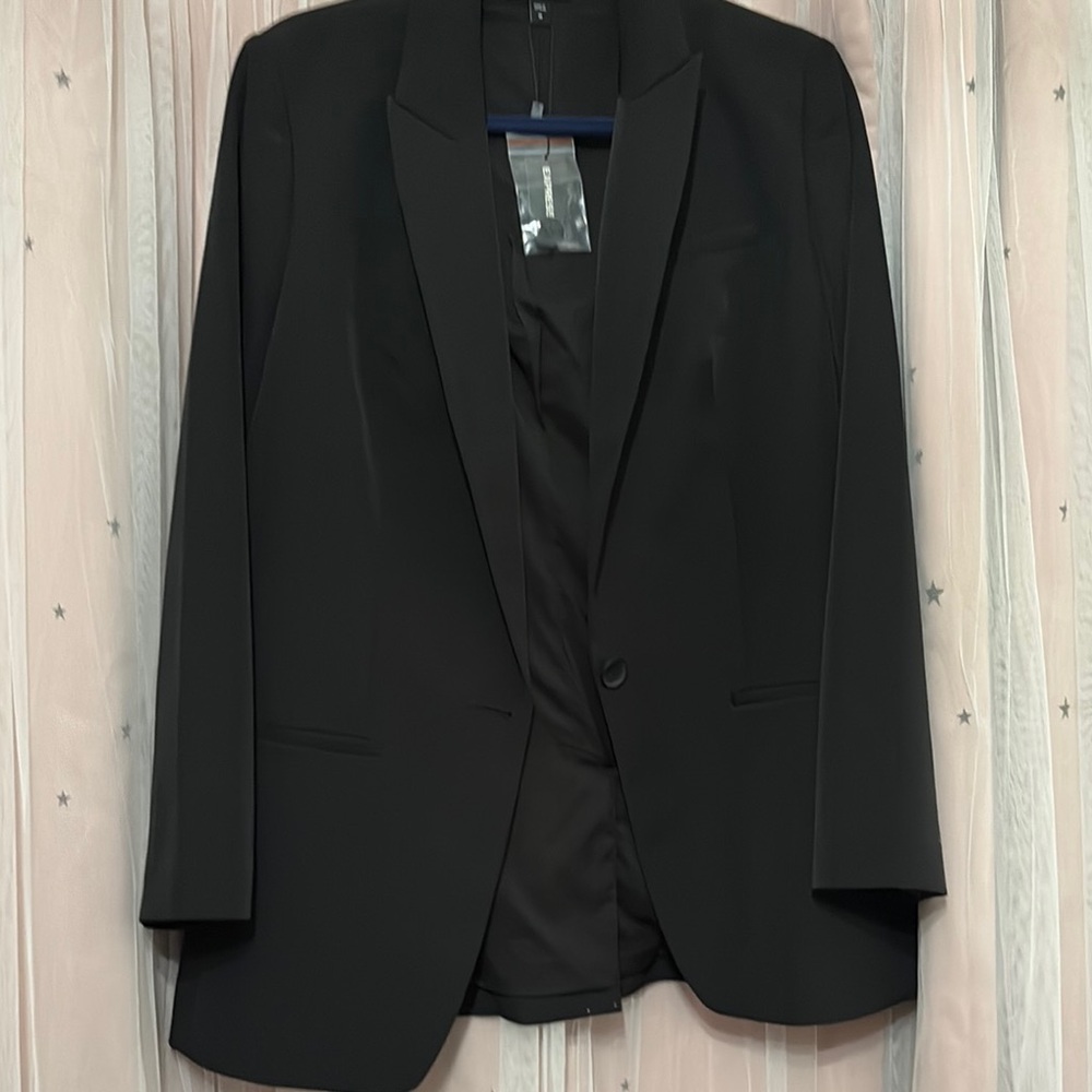 Classic Black Women’s Blazer